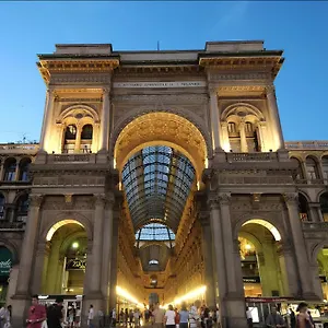  Appartamento Gardone - Ampio Con 2 Da Letto - Comodo Per Duomo! Italia